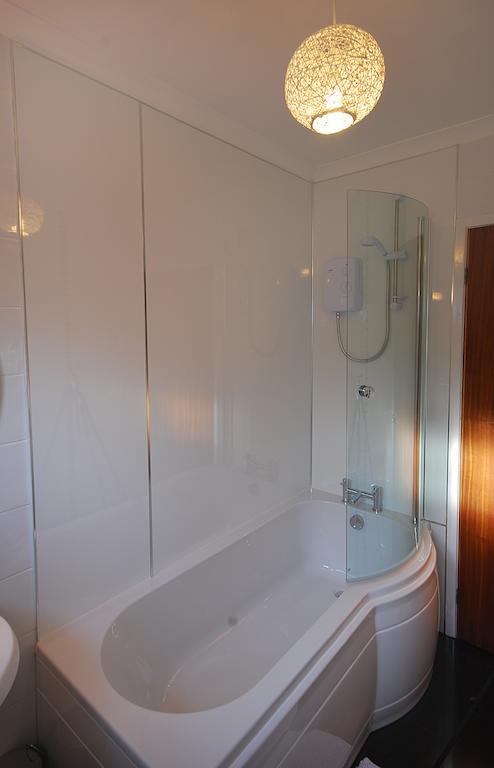 Clover Holidays - Cliff View Perth Room photo