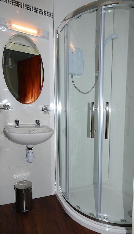 Clover Holidays - Cliff View Perth Room photo